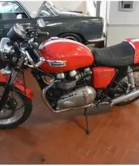 TRIUMPH Thruxton 900 PRATICAMENTE NUOVA-1400 KM-PERFETTA TRIUMPH Thruxton 900 PRATICAMENTE NUOVA-1400 KM-PERFETTA