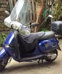Vespa ET4 150 - 2005 blu Vespa ET4 150 - 2005 blu
