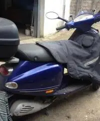 Vespa ET4 150 - 2005 blu Vespa ET4 150 - 2005 blu