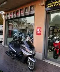 YAMAHA Majesty 400 PASSAGGIO E GARANZIA INCLUSO YAMAHA Majesty 400 PASSAGGIO E GARANZIA INCLUSO