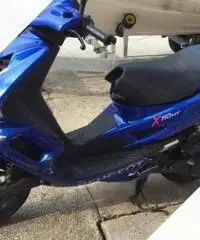 Peugeot spit fire 50cc. Due posti