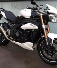 TRIUMPH Speed Triple 1050 speed triple