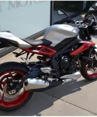 TRIUMPH Street Triple 675 RX ABS