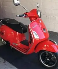 VESPA GTS 300 Super MY 14