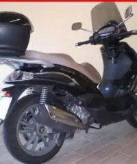PIAGGIO Beverly 300 i.e nero - 25367 PIAGGIO Beverly 300 i.e nero - 25367