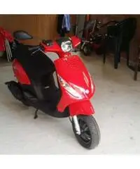 Scooter Piaggio Zip 2t