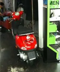 Vespa 50et4 anno km0 12/2011