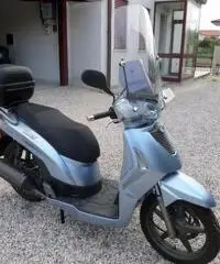 Bello ed economico: Scooter Kymco modello People S Bello ed economico: Scooter Kymco modello People S