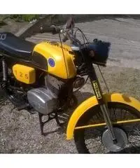 scambio moto cz con targa e libretto radiata funzionante scambio moto cz con targa e libretto radiata funzionante