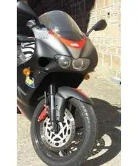Vendesi aprilia Rs 125 Vendesi aprilia Rs 125