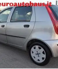 FIAT Punto 1.3 Multijet 16V 5 porte Dynamic FIAT Punto 1.3 Multijet 16V 5 porte Dynamic