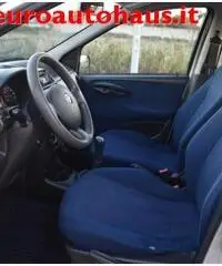 FIAT Punto 1.3 Multijet 16V 5 porte Dynamic FIAT Punto 1.3 Multijet 16V 5 porte Dynamic