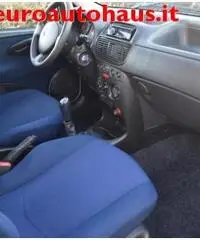 FIAT Punto 1.3 Multijet 16V 5 porte Dynamic FIAT Punto 1.3 Multijet 16V 5 porte Dynamic