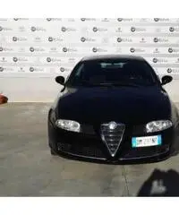 ALFA ROMEO GT 1.9 JTDM 16V Distinctive Black Line ALFA ROMEO GT 1.9 JTDM 16V Distinctive Black Line