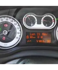 FIAT 500L 1.4 95 CV Easy FIAT 500L 1.4 95 CV Easy