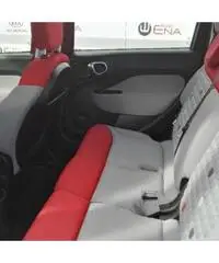 FIAT 500L 1.4 95 CV Easy FIAT 500L 1.4 95 CV Easy