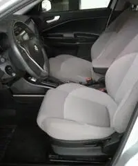 Alfa Romeo Giulietta 1.6 Jtdm-2 105 CV Distinctive Alfa Romeo Giulietta 1.6 Jtdm-2 105 CV Distinctive