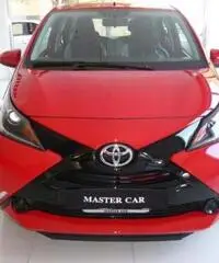 Aygo 1.0Vvt-i 69CV5Porte X-play Aygo 1.0Vvt-i 69CV5Porte X-play