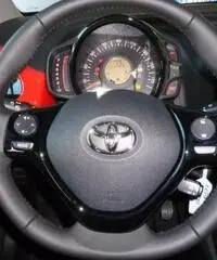 Aygo 1.0Vvt-i 69CV5Porte X-play Aygo 1.0Vvt-i 69CV5Porte X-play
