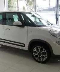 Fiat 500 L 1.3 Multijet 95 CV Trekking Fiat 500 L 1.3 Multijet 95 CV Trekking