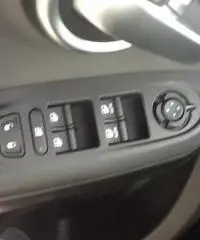 Fiat 500X 1.6 MultiJet 120 CV Pop Star Navi. Fiat 500X 1.6 MultiJet 120 CV Pop Star Navi.
