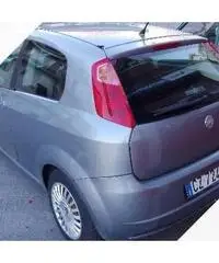FIAT Grande Punto - 2006 FIAT Grande Punto - 2006