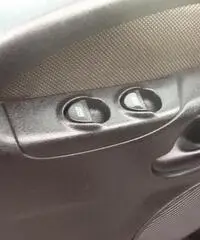 Fiat Multipla 1.6 16V Natural Power Emotion Fiat Multipla 1.6 16V Natural Power Emotion