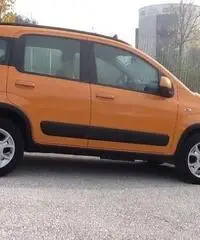 Fiat Panda 0.9 TwinAir Turbo Natural Power Tr Fiat Panda 0.9 TwinAir Turbo Natural Power Tr