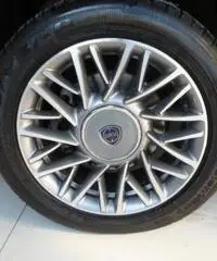 Lancia Ypsilon 1.3 MJT 16V 95 CV 5 Porte S&S Platinum Lancia Ypsilon 1.3 MJT 16V 95 CV 5 Porte S&S Platinum