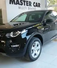 Land Rover Discovery Sport 2.0 TD4 150 CV SE Land Rover Discovery Sport 2.0 TD4 150 CV SE