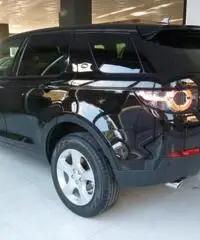 Land Rover Discovery Sport 2.0 TD4 150 CV SE Land Rover Discovery Sport 2.0 TD4 150 CV SE