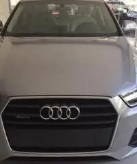 Q3 2.0TDI150CVQuattro STronic Business Q3 2.0TDI150CVQuattro STronic Business