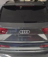 Q7 3.0TDIQuattro Tiptronic Business Plus