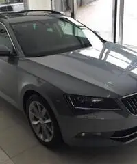 Skoda Superb Station Wagon Superb 2.0 TDI SCR DSG Wagon Executive Skoda Superb Station Wagon Superb 2.0 TDI SCR DSG Wagon Executive