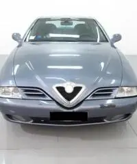 ALFA ROMEO 166 2.4 JTD Distinctive ALFA ROMEO 166 2.4 JTD Distinctive