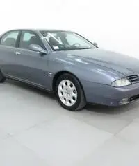 ALFA ROMEO 166 2.4 JTD Distinctive ALFA ROMEO 166 2.4 JTD Distinctive