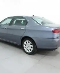 ALFA ROMEO 166 2.4 JTD Distinctive ALFA ROMEO 166 2.4 JTD Distinctive