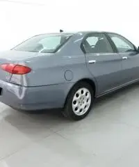 ALFA ROMEO 166 2.4 JTD Distinctive ALFA ROMEO 166 2.4 JTD Distinctive