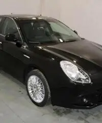 ALFA ROMEO Giulietta 1.6 JTDm-2 105 CV Exclusive ALFA ROMEO Giulietta 1.6 JTDm-2 105 CV Exclusive
