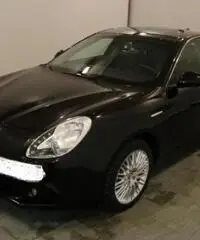 ALFA ROMEO Giulietta 1.6 JTDm-2 105 CV Exclusive ALFA ROMEO Giulietta 1.6 JTDm-2 105 CV Exclusive