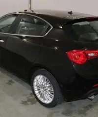 ALFA ROMEO Giulietta 1.6 JTDm-2 105 CV Exclusive ALFA ROMEO Giulietta 1.6 JTDm-2 105 CV Exclusive