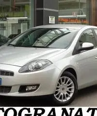 FIAT Bravo 1.6 MTJ 120CV EMOTION AUTOMATICA E5 DPF NAVI FIAT Bravo 1.6 MTJ 120CV EMOTION AUTOMATICA E5 DPF NAVI