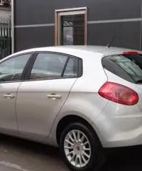 FIAT Bravo 1.6 MTJ 120CV EMOTION AUTOMATICA E5 DPF NAVI FIAT Bravo 1.6 MTJ 120CV EMOTION AUTOMATICA E5 DPF NAVI