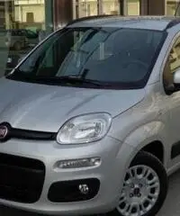 FIAT New Panda 1.2 LOUNGE 69cv Euro5 FIAT New Panda 1.2 LOUNGE 69cv Euro5