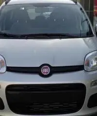 FIAT New Panda 1.2 LOUNGE 69cv Euro5 FIAT New Panda 1.2 LOUNGE 69cv Euro5