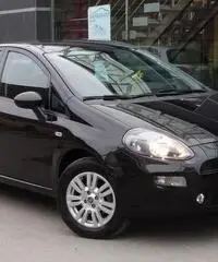 FIAT Punto 1.2 GPL LOUNGE E6 KM ZERO FIAT Punto 1.2 GPL LOUNGE E6 KM ZERO