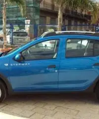 DACIA Sandero Stepway 1.5 dCi 90CV Prestige DACIA Sandero Stepway 1.5 dCi 90CV Prestige