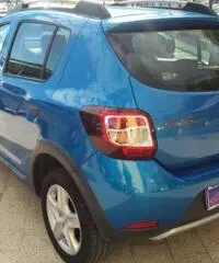 DACIA Sandero Stepway 1.5 dCi 90CV Prestige DACIA Sandero Stepway 1.5 dCi 90CV Prestige