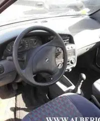FIAT Strada 1.9 diesel Pick-up CLIMA FIAT Strada 1.9 diesel Pick-up CLIMA