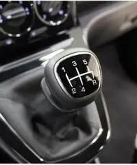 LANCIA Ypsilon NEW 1.2I 69CV E6 GPL ECOCHIC GOLD ( KM 0 )